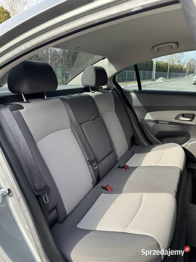 Chevrolet Cruze 18 Sedan 2009 Opłaty do 2027