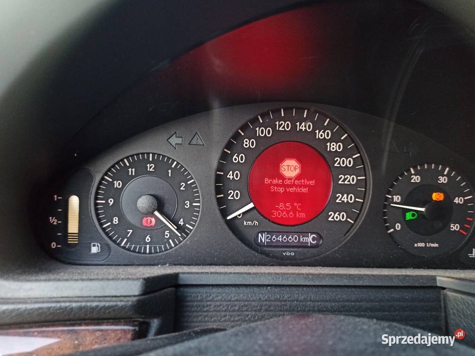 Sprzedam Mercedesa w211 uszkodzony śląskie sprzedam