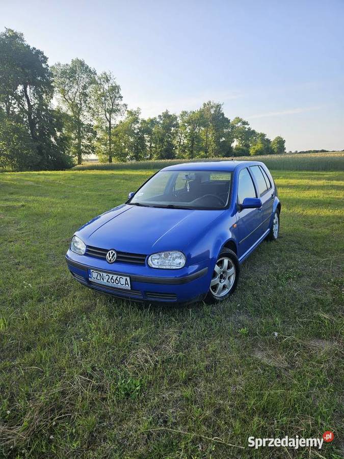 Wolksvagen golf IV 14 16v niebieski Golf Gniezno