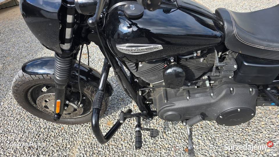 Harley Davidson Dyna Fat Bob 2015 7300 przebiegu manualna Motoryzacja świętokrzyskie Sandomierz