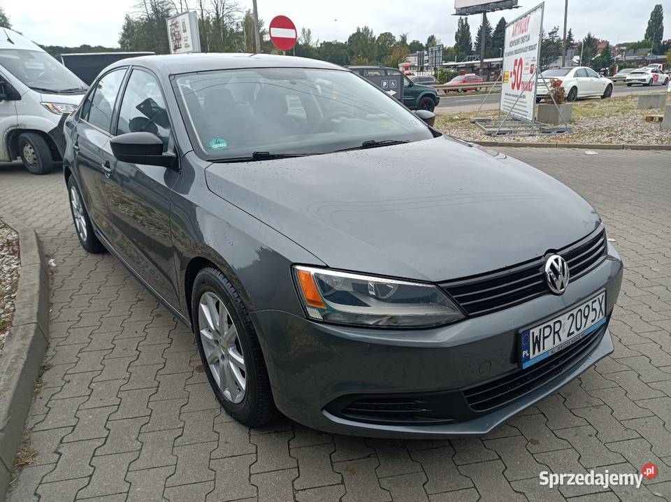 Jetta 20 MPI mpi manual zamiana Rok produkcji 2011 Pruszków