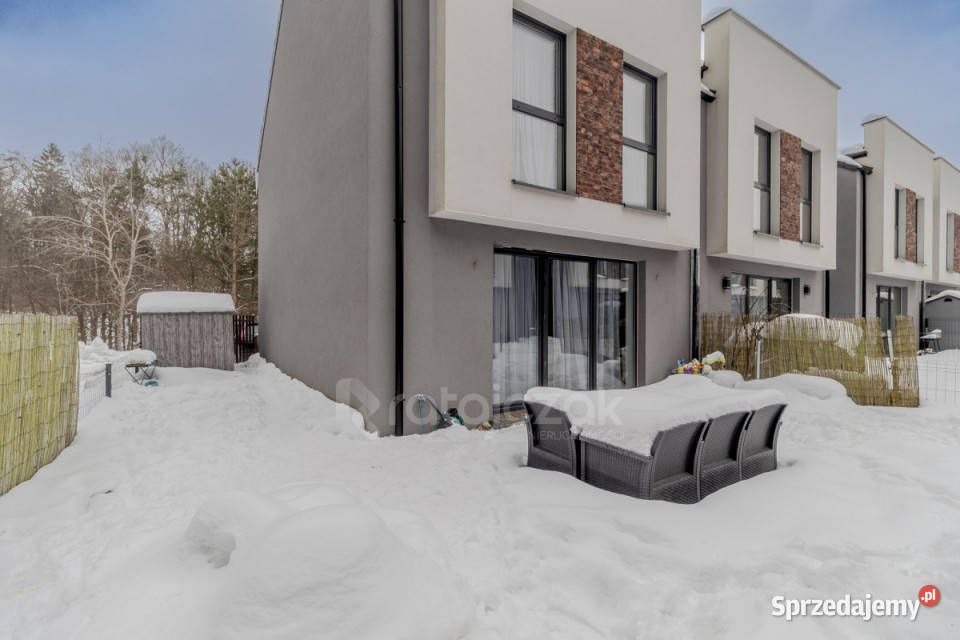 sprzedaży domu szeregowego 8759m2 Luzino 200m2 pomorskie