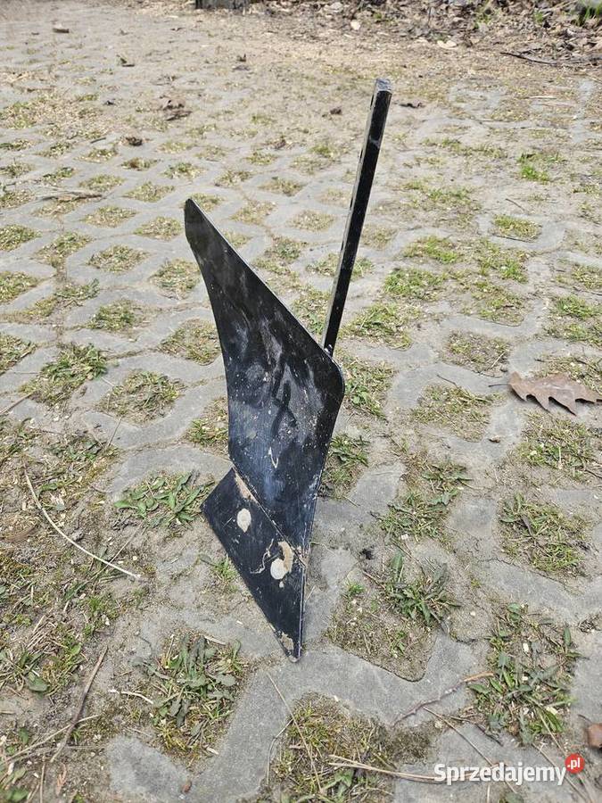 Pług do glebogryzarki ciągnika jednoosiowego Lublin
