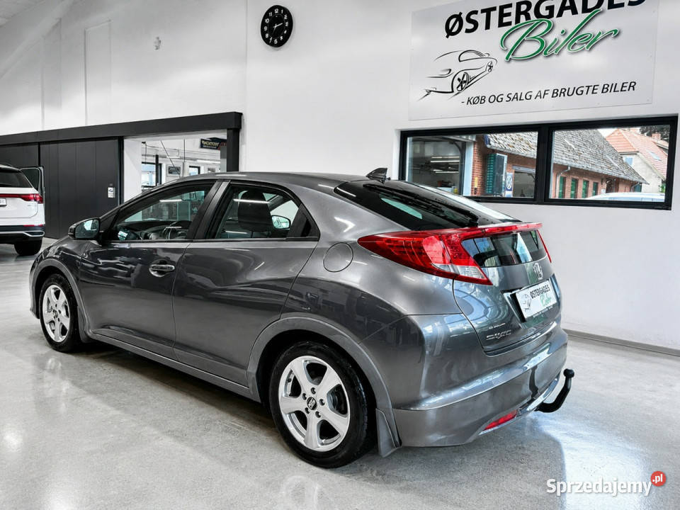 Honda Civic IX 2011 szary Sadlno