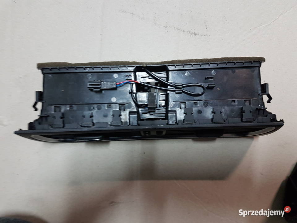 AUDI A4 B8 A5 KRATKA NAWIEWU KRATKI KONSOLI sprzedam