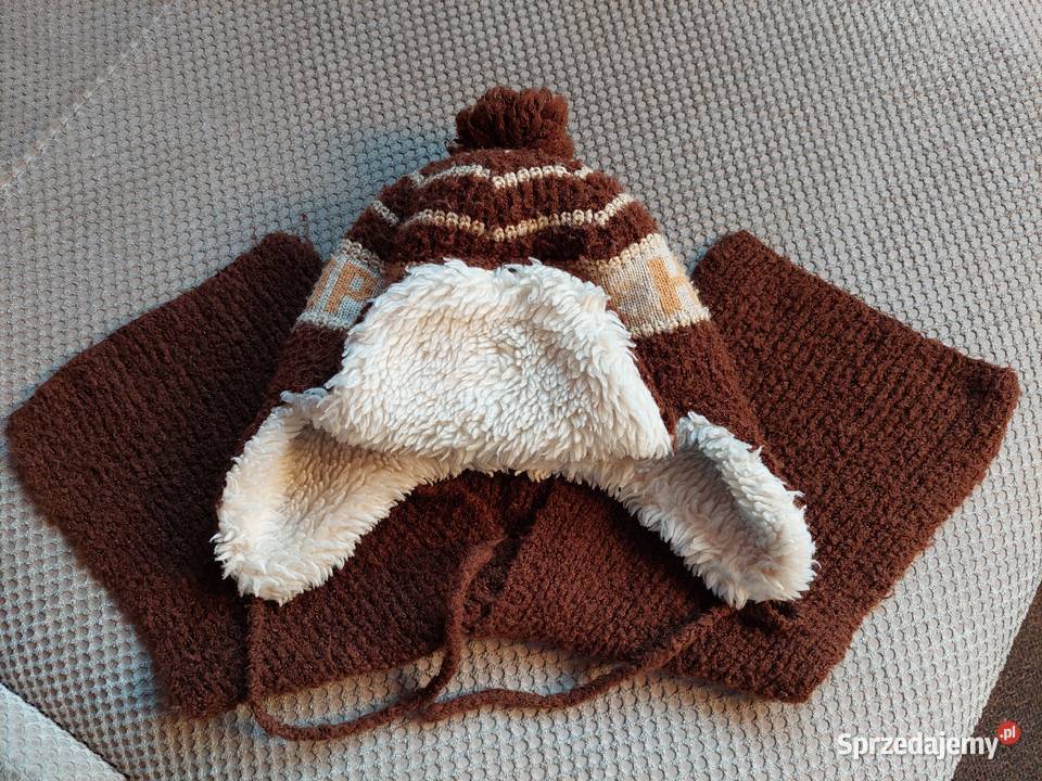 ciepły zimowy komplet czapka i szalik Kraków sprzedam