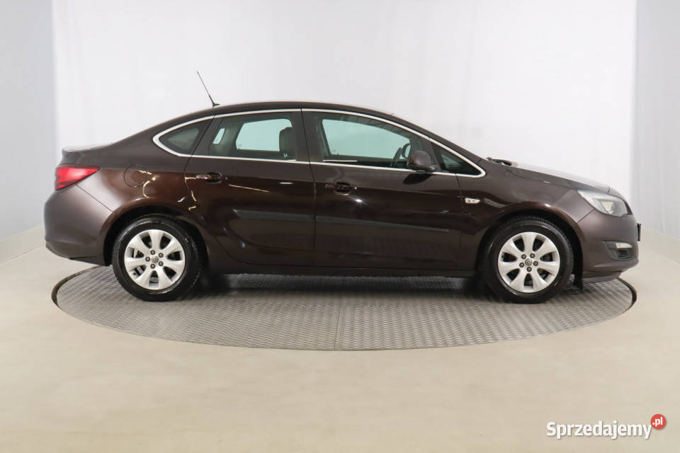 Opel Astra 14 T Zabrze