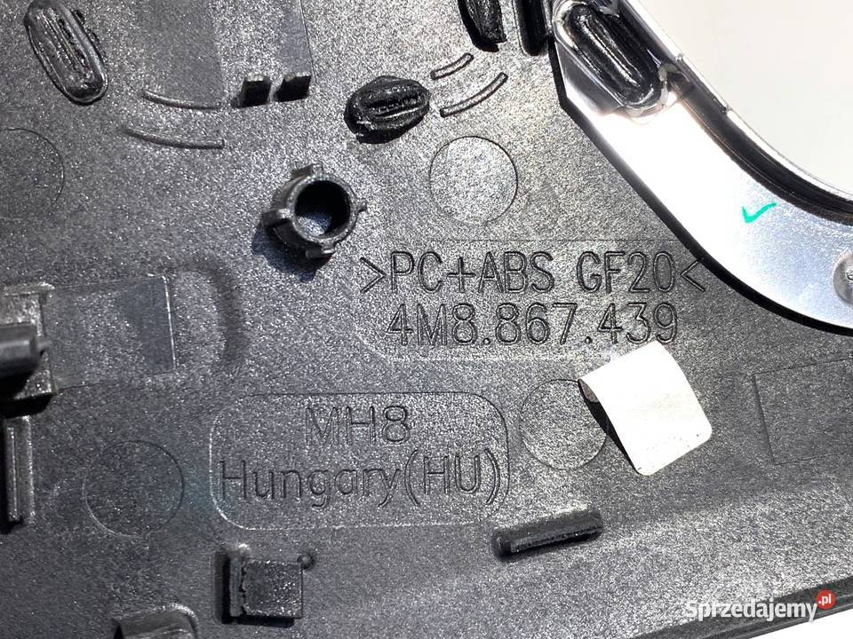 LISTWA DEKOR DRZWI BOCZKA LEWY PRZÓD AUDI Q8 sprzedam