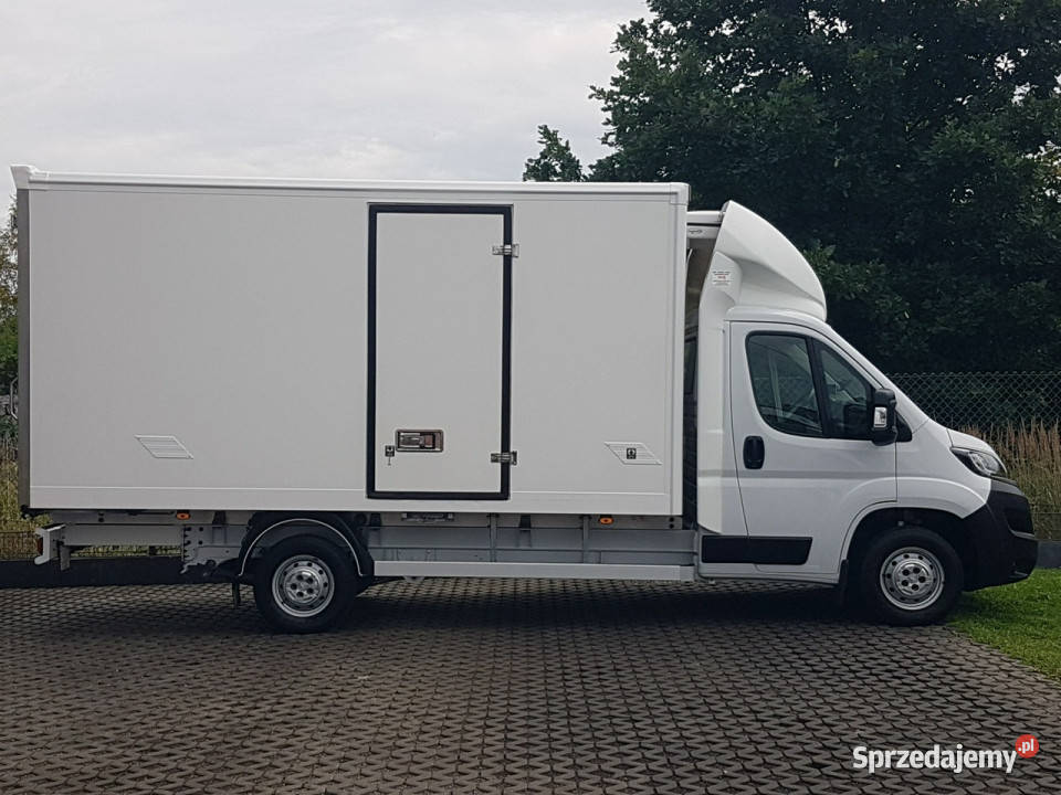 Peugeot Boxer 8EP CHŁODNIA AGREGAT CARRIER biały Peugeot