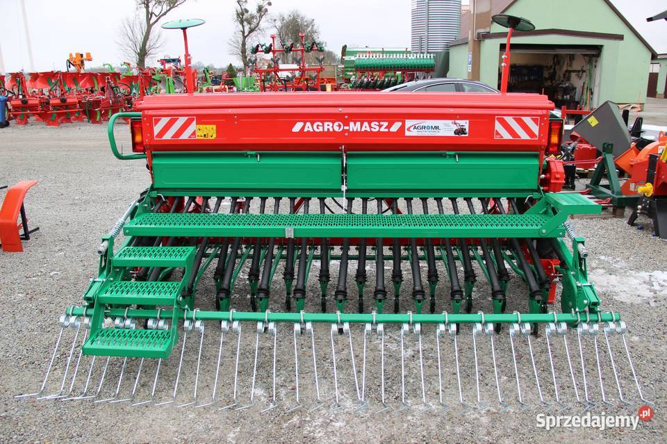 Siewnik zbożowy siewniki 25 m 27 30 m agromasz nieuszkodzony