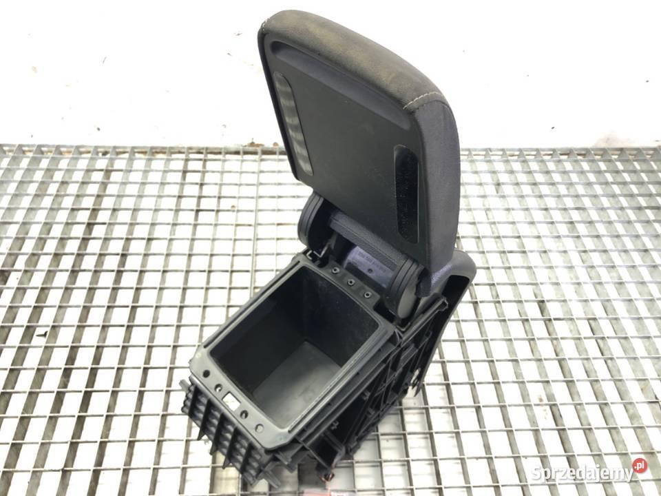 PODŁOKIETNIK VW GOLF VII Kombi 5G0863289C