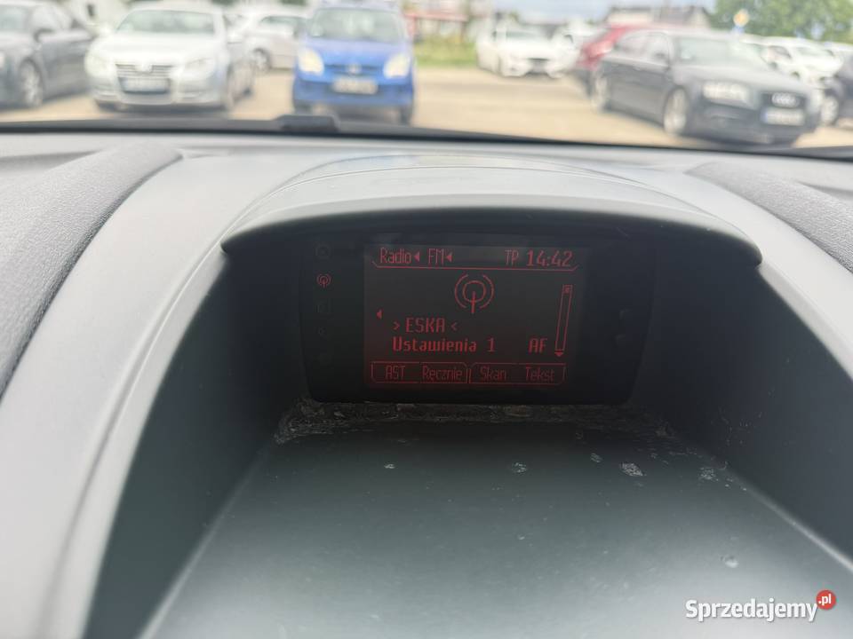 Ford Fiesta 2012 nieuszkodzony Głogów