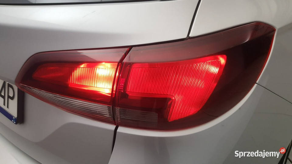 Opel Astra 12T Edition SS Z Polskiego Salonu FV srebrny Astra mazowieckie Warszawa