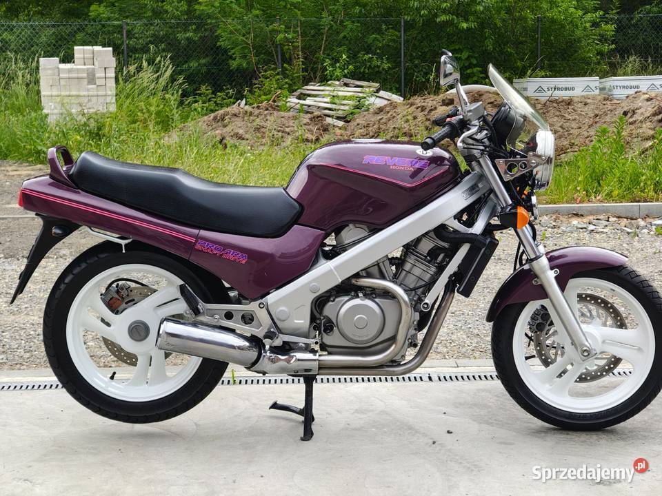 Honda ntv 650 Revere wal kardana piękny stan Rudnik nad Sanem