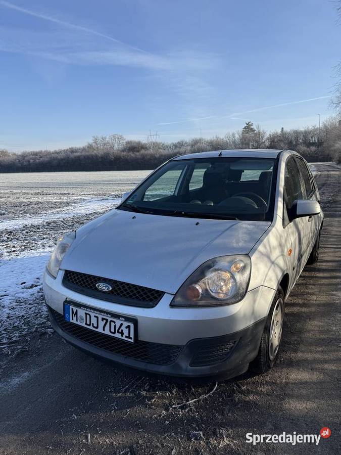 Ford Fiesta 2006 13 benzyna klima 85 przebiegu 75KM sprzedam