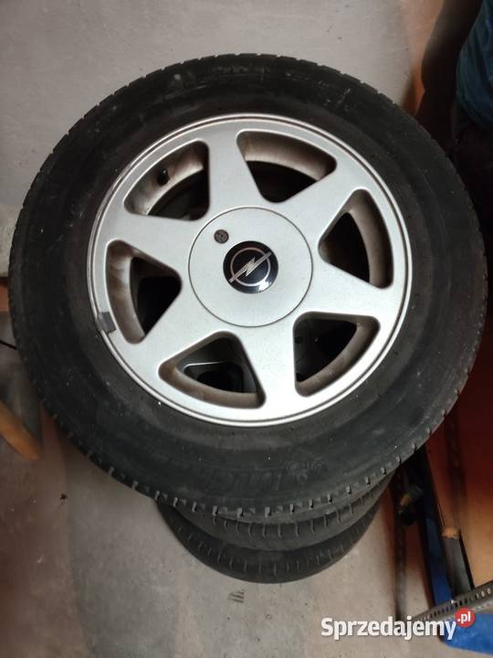 Felgi aluminiowe 15 opel omega C Dębica