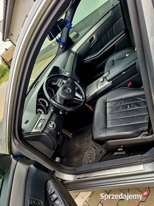 MercedesBenz Klasa E 220 CDI 7GTRONIC Avantgarde świętokrzyskie
