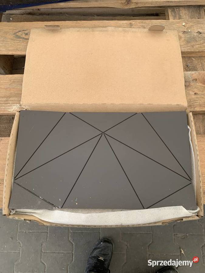 Syndyk sprzeda płytki i zapasy towarów 30 ceny Płytki ścienne Ścinawa