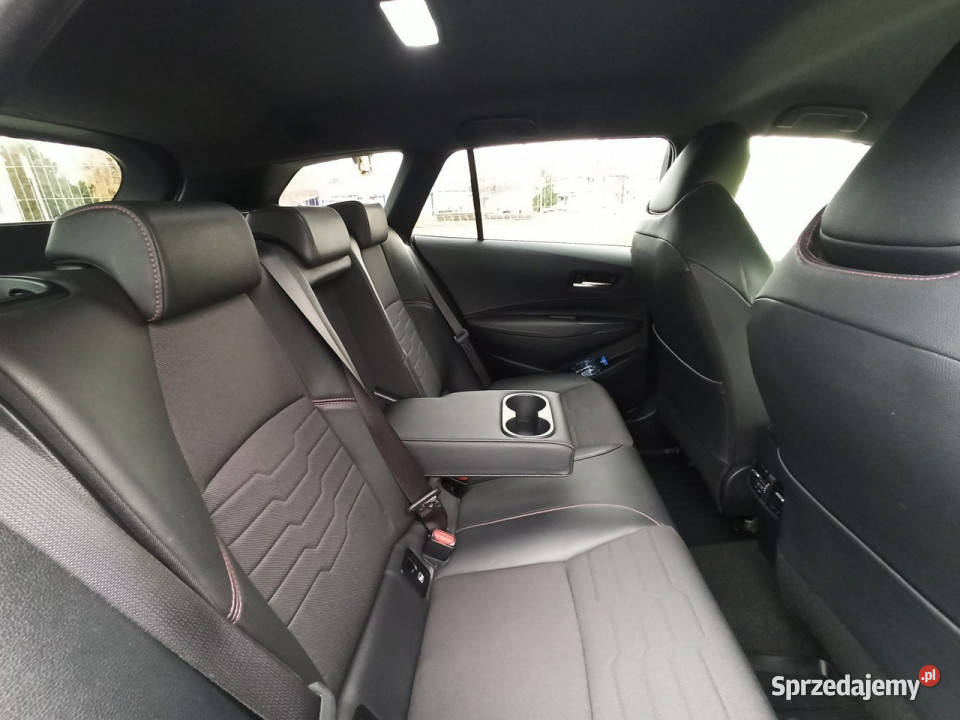 Toyota Corolla 20 Selection salon Polska 23 VAT serwisowany w ASO Rzeszów sprzedam