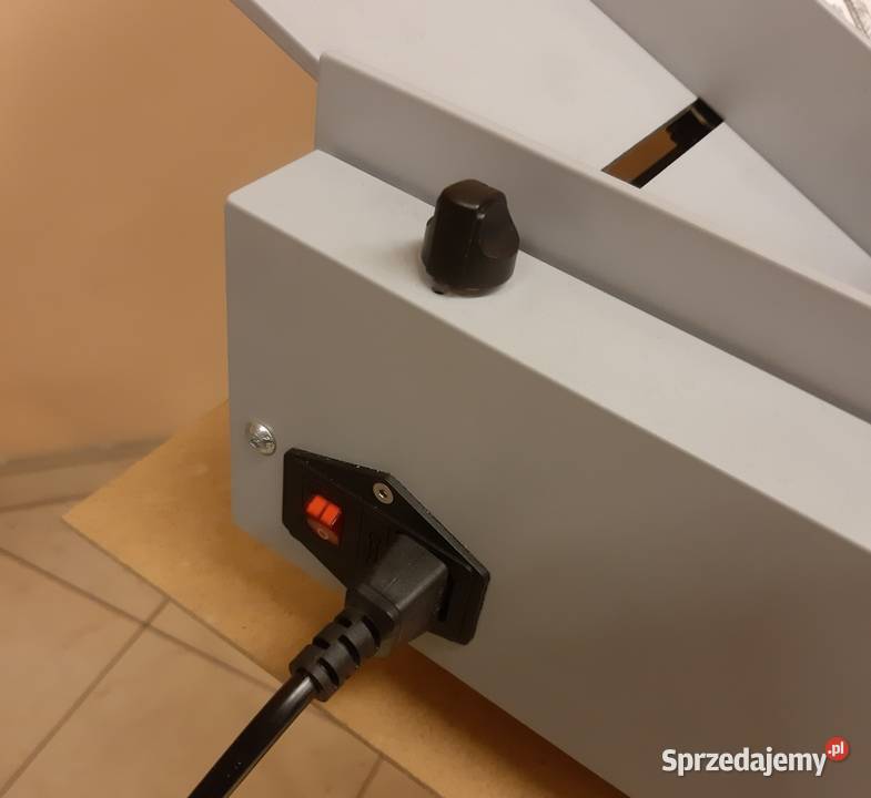 Nacinarka rycówka automatyczne podawanie arkuszy Produkcja Warszawa