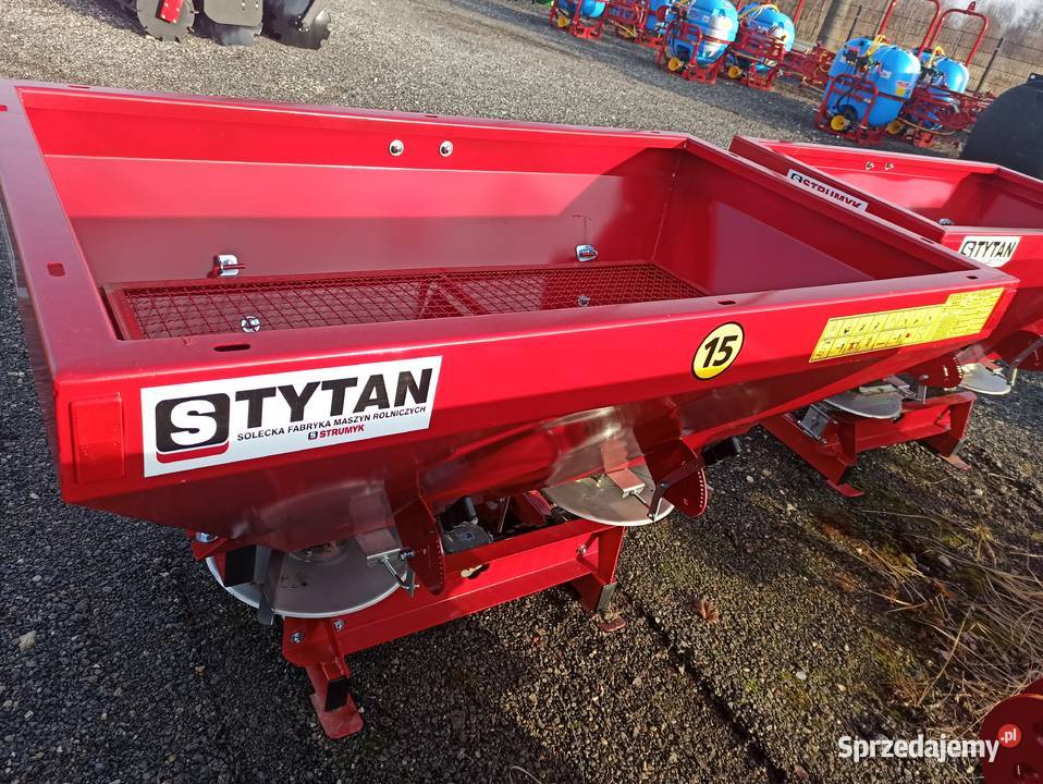 Solidny rozsiewacz do nawozów Strumyk Tytan Opole Lubelskie