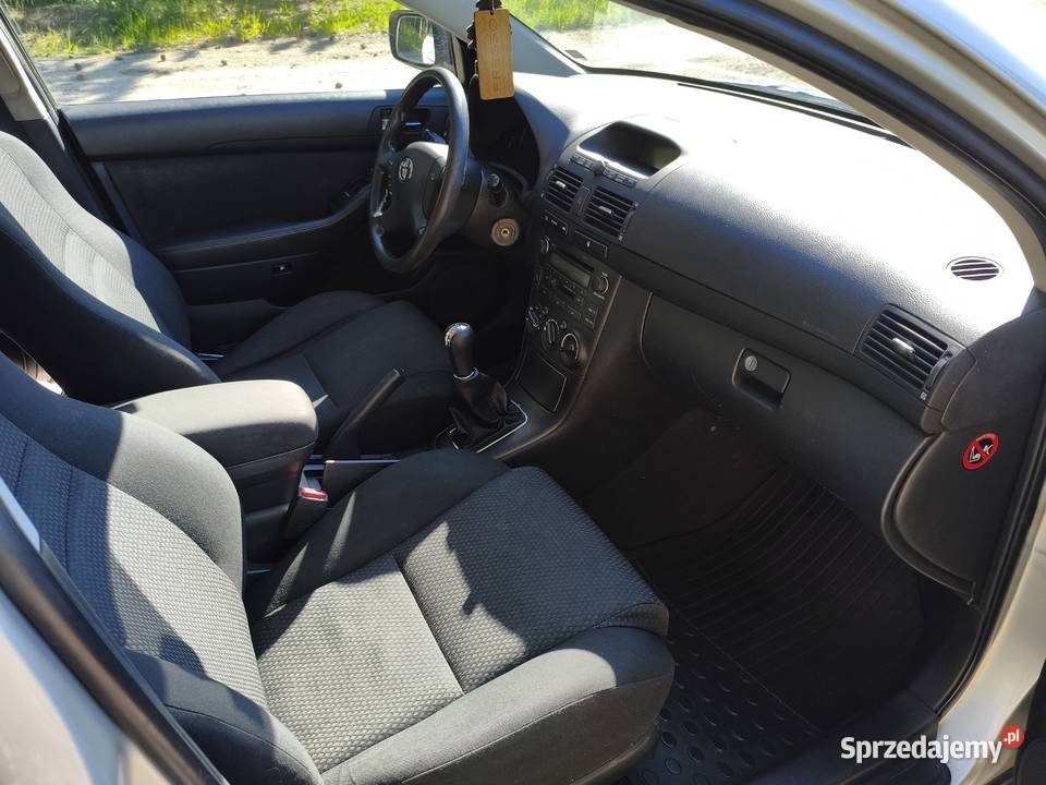 Toyota Avensis T25 Kombi 16 Benzyna klimatyzacja Avensis Motoryzacja Gdańsk sprzedam