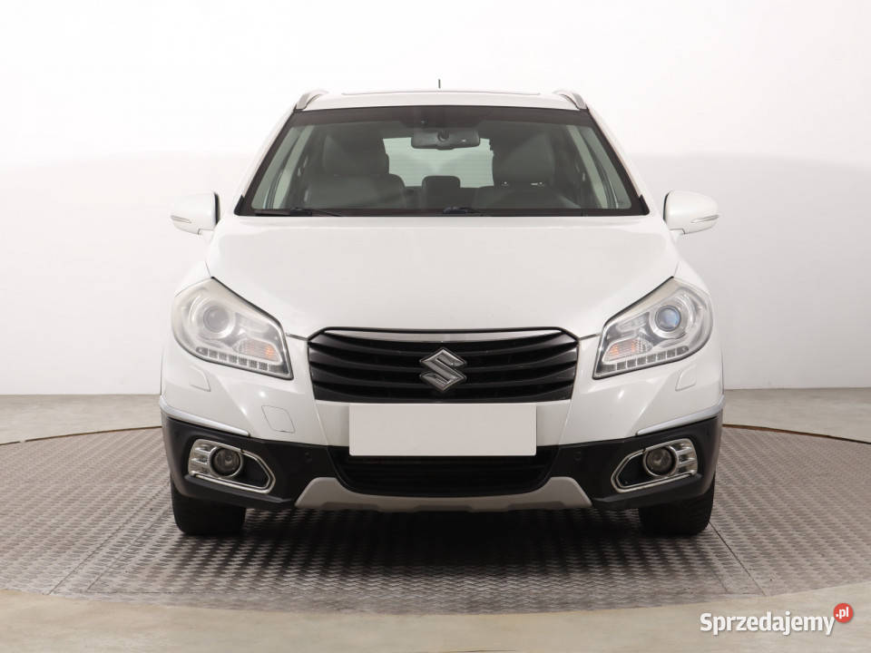 Suzuki SX4 SCross 16 DDiS Rok produkcji 2014 Suzuki Katowice sprzedam