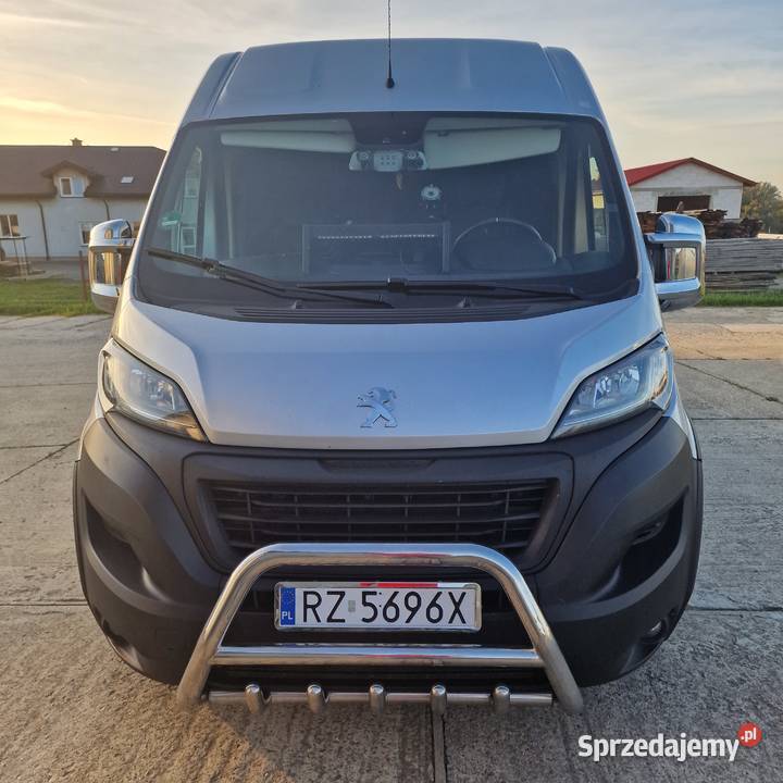 Peugeot boxer l4h2 9 osobowy 122 kw Silnik 22 305000km