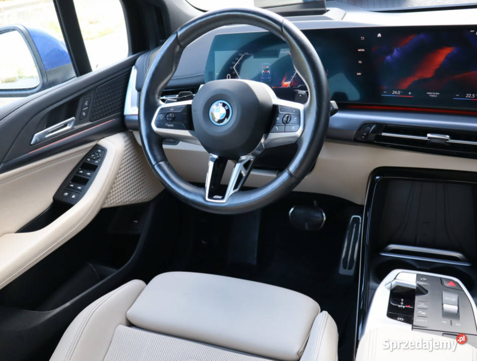 BMW 2 Active Tourer 225e xDrive Active T niebieski mazowieckie Piaseczno