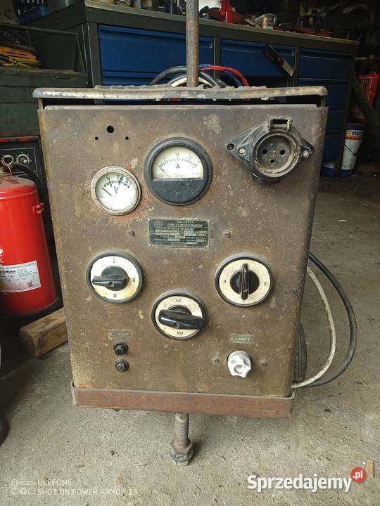 Polski Prostownik zabytkowy 6v12v18v24v Bytonia