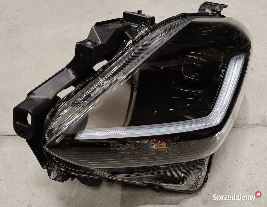 Reflektor lampa lewa Suzuki Swift MK8 Full Led