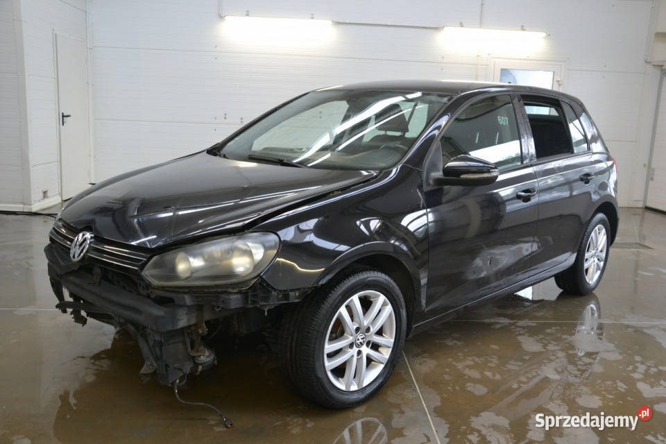 Volkswagen Golf 16 tdi 105 ekonomiczny nawigacja Rok produkcji 2011 Kęty
