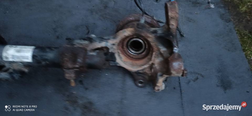 bmw e90 n52b25 xdrive piasta zwrotnica przod Imielin