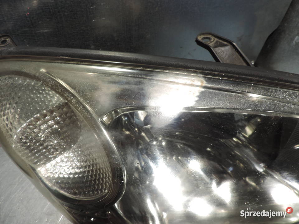 LAMPA PRAWA REFLEKTOR PRAWY PRZÓD TOYOTA RAV4 II Nowy Sącz