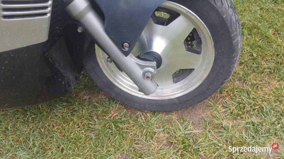 Suzuki Burgman 250 AN 250 2000 r Kuferek GIVI podkarpackie Tarnobrzeg