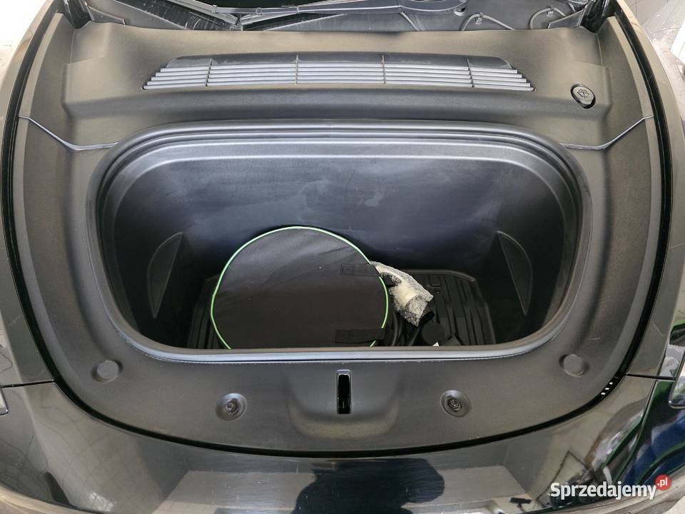 Tesla Y w wersji 534 Dual Motor AWD małopolskie Chrzanów