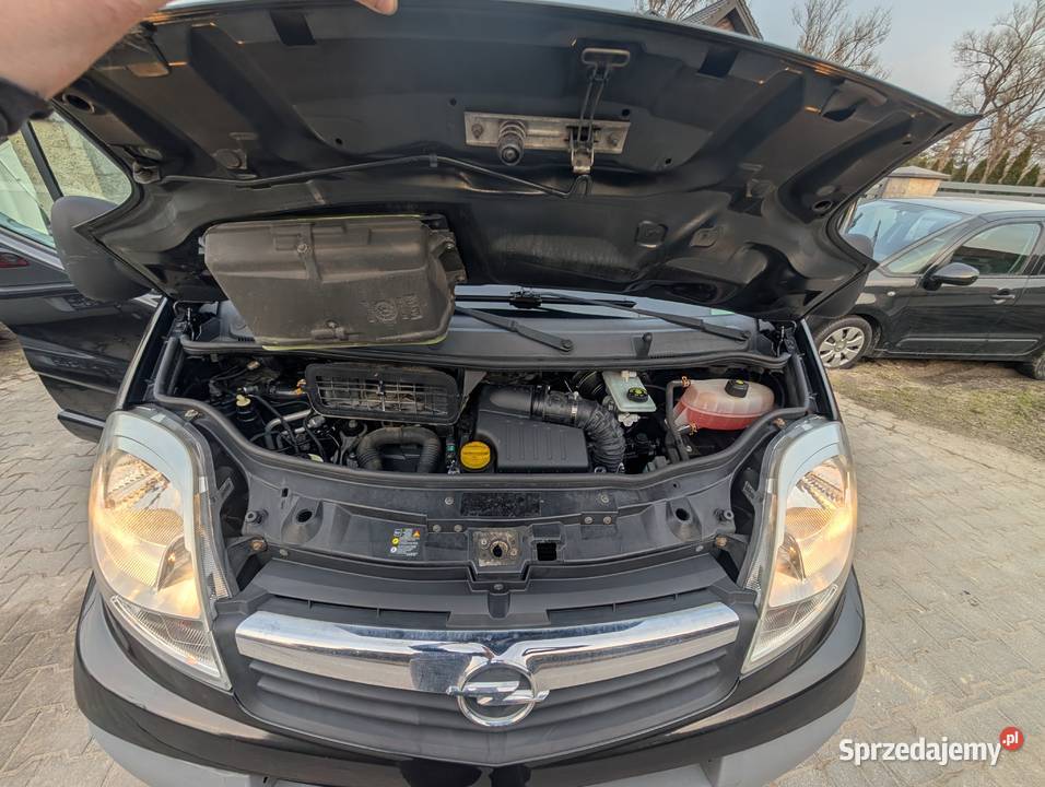 Opel Vivaro 2012 20 TDCi 198 stan Góra Kalwaria