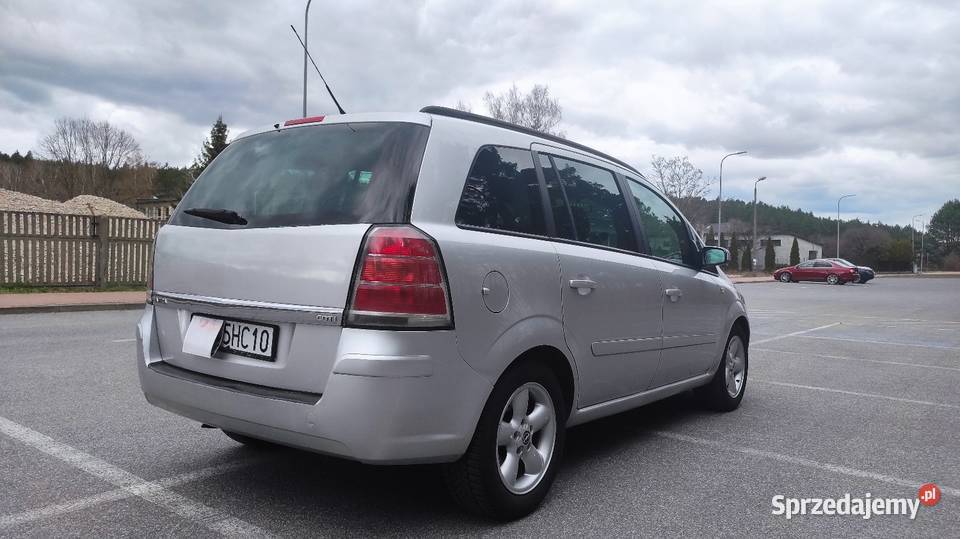 Opel Zafira 19 120 6 biegowy 7 osobowy Chodzież sprzedam