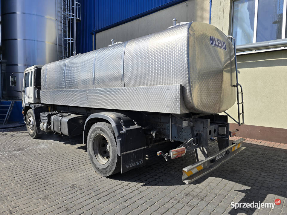 Samochód do przewozu mleka VOLVO FL 220 12 800 L mazowieckie Dzbądzek