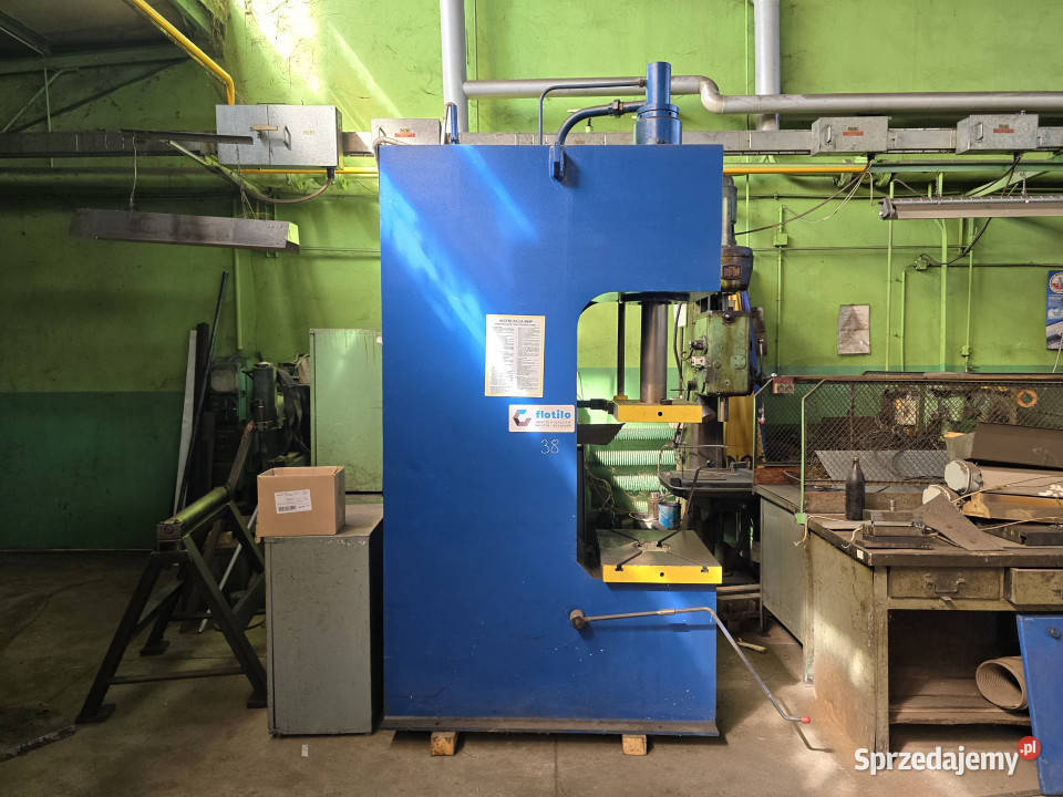 Prasa hydrauliczna 25 ton VEB PYE 25 N 38 wielkopolskie