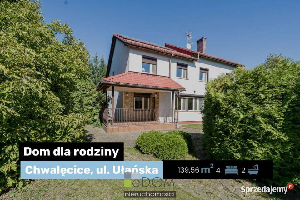 Rodzinny dom w zabudowie bliźniaczej Chwalęcice Rok budowy 2002