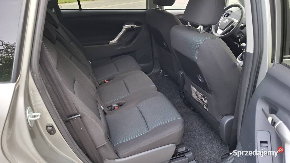 Toyota Verso 16 benzyna 20112012r 4/5
