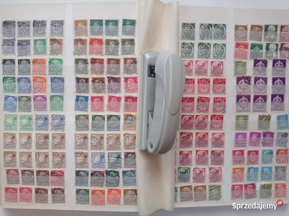 Znaczki pocztowe Świat 300 klaserów wyprzedaż Filatelistyka Chrząstów