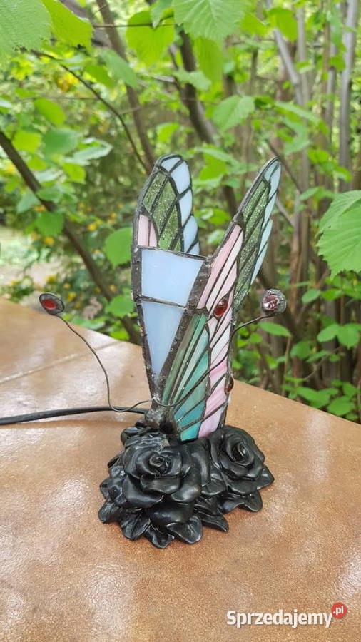Lampa witrażowa w formie motyla Antyki