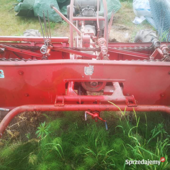 ZGRABIARKA SPALINOWA Maszyny rolnicze Bór
