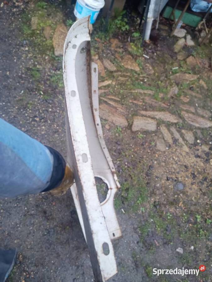 Syrena błotnik przód lewy osobowe Leśna