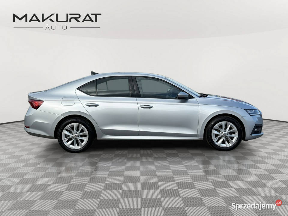 koda Octavia GD6J36815 TSI Ambition Kcofania LED Pępowo