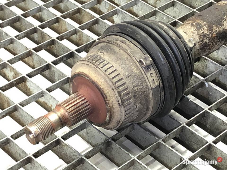 PÓŁOŚ PRAWY PRZÓD MERCEDES VANEO 16 102 0205