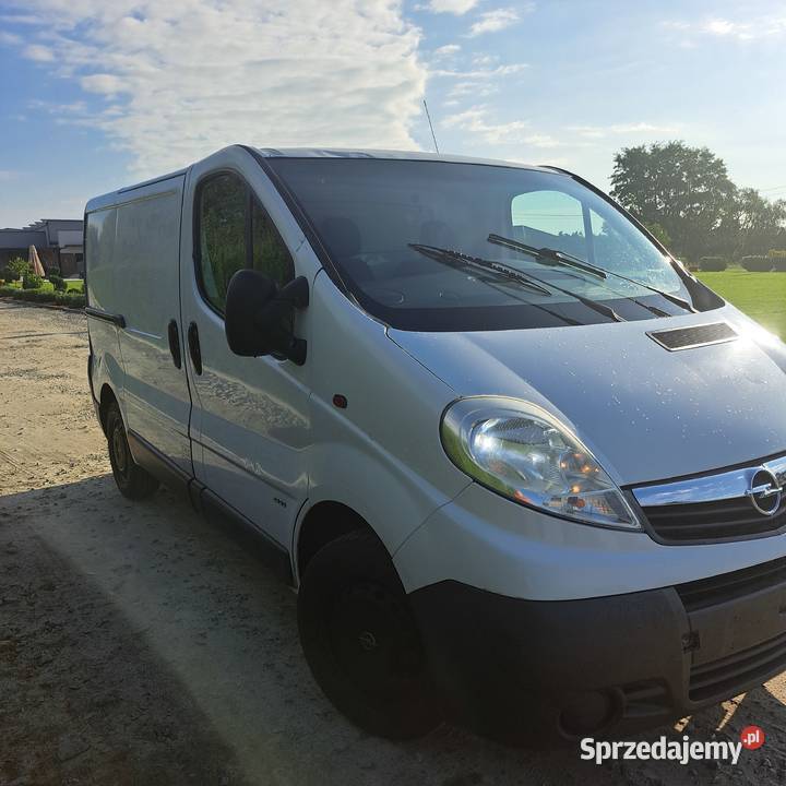Okazja Opel Vivaro 20 6 biegów 1995cm3 Sieroszewice