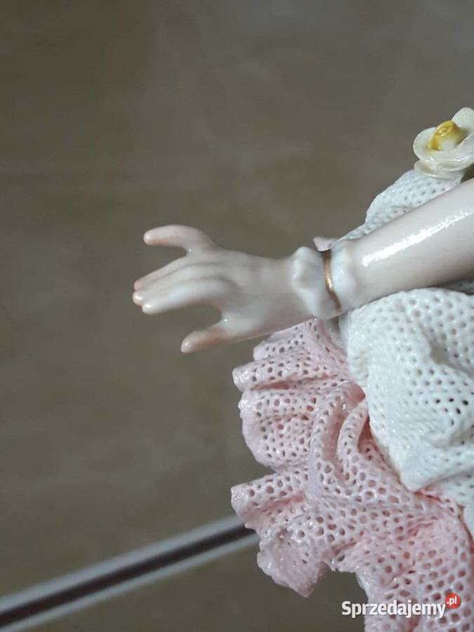 VOLKSTEDT BALETNICA FIGURA KORONKI ANTYK lubelskie